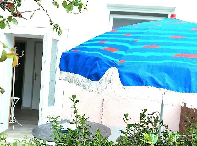 Ana * Bagneres-de-Bigorre