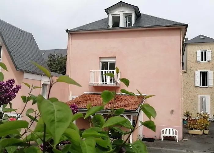 Ana * Bagneres-de-Bigorre