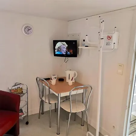 Ana Bagnères-de-Bigorre