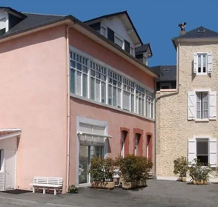 Ana * Bagnères-de-Bigorre