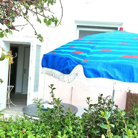 Ana * Bagnères-de-Bigorre